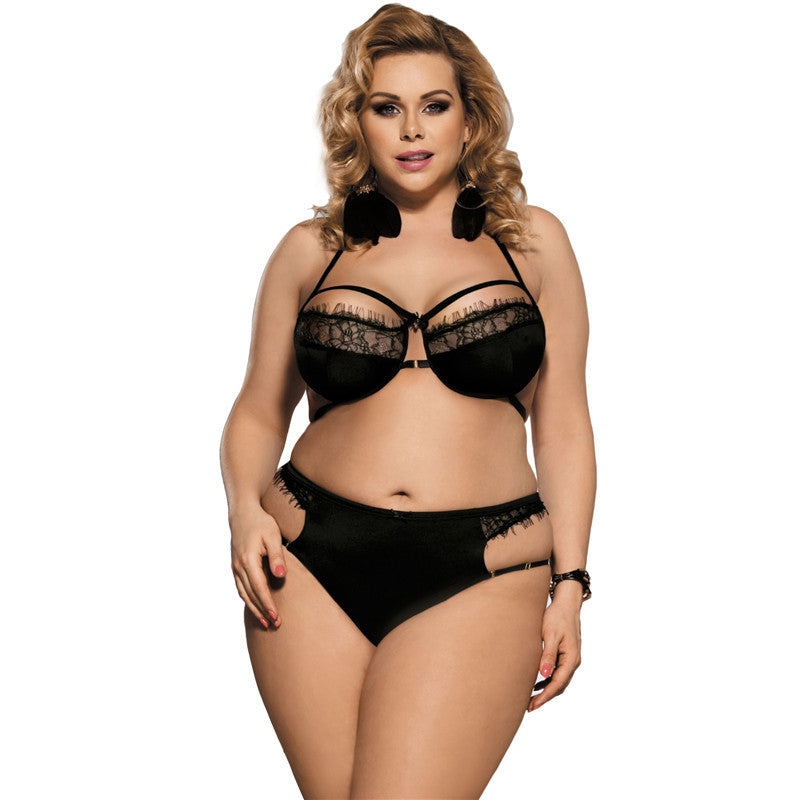 Plus Size Lace Seduction Braces T Back Set